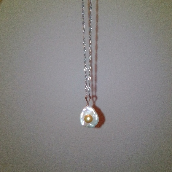 Spiral Pearl necklace (REAL) - Picture 1 of 5